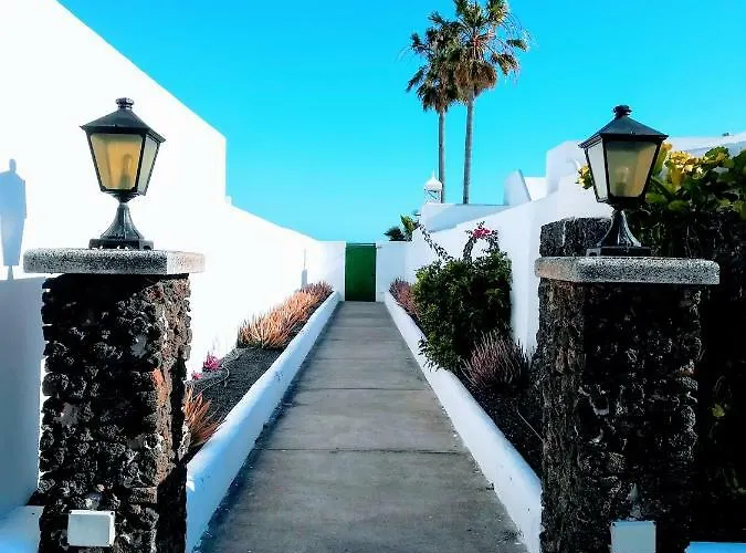 Sun & Sea Coronas Hotel